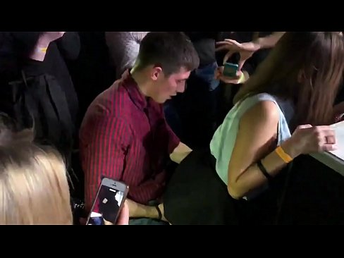 ❤️ Орыс түнгі клубындағы шынайы секс. Түнгі клубта анус пен қынапта 18 жасар орыс қызы ебілді ❤️ Порно видео бойынша порно kk.watchhentai.ru ❌️❤